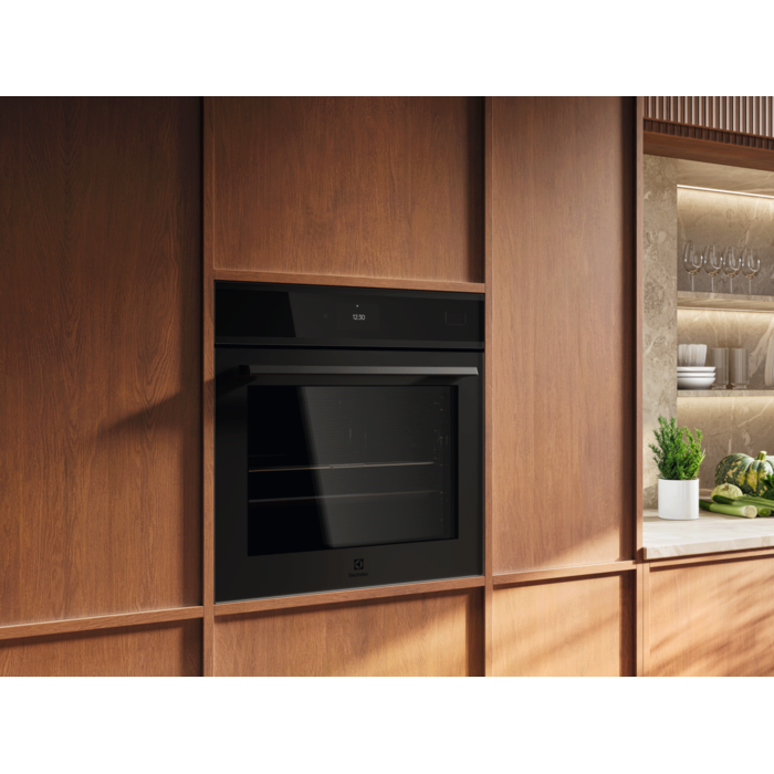 Electrolux - Piekarnik parowy - EOB9S3XT