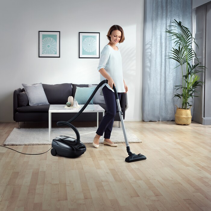 Electrolux - Odkurzacz tradycyjny - ECE33EB