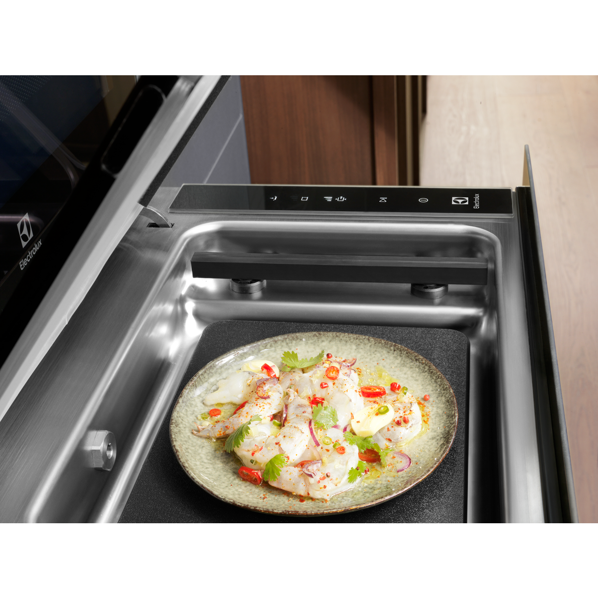 Electrolux - Zintegrowana zgrzewarka próżniowa - KBV4X
