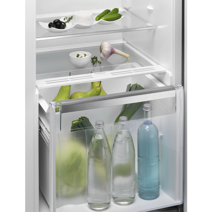 Electrolux - Chłodziarka do zabudowy - ERN3213AOW