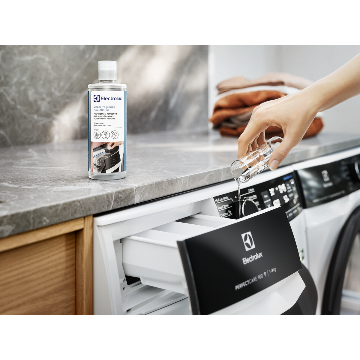 Electrolux - System odświeżania odzieży FreshScent - E6WMFR020