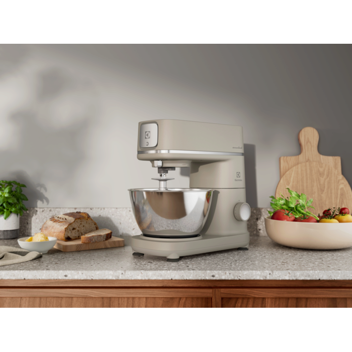 White kitchen machine E6KM1-4PPT on the kitchen table