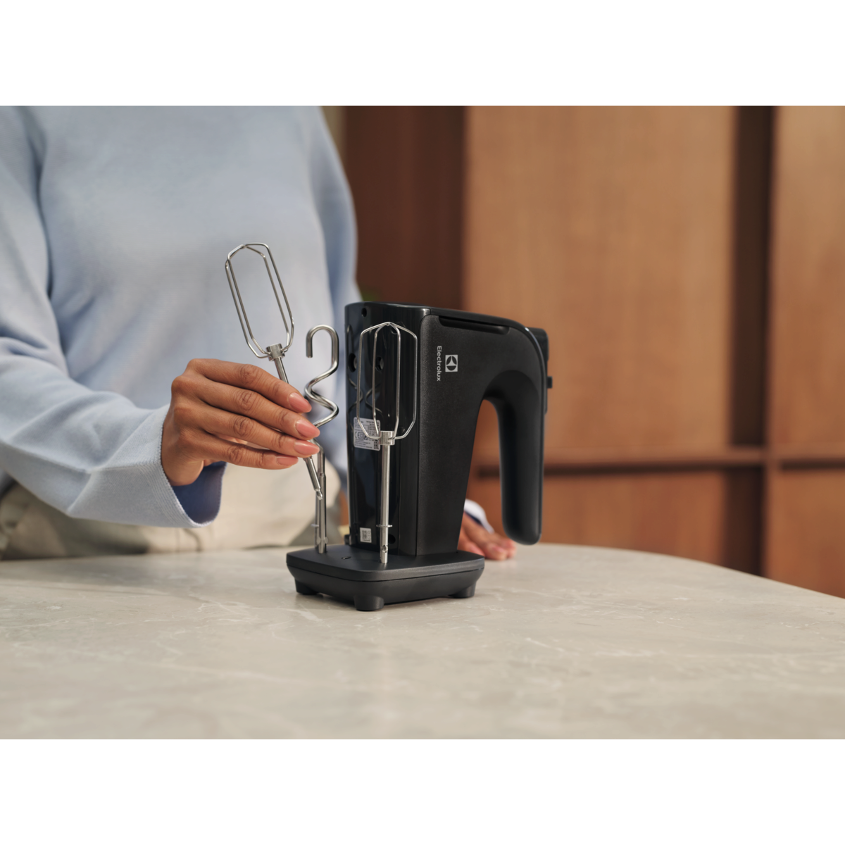 Electrolux - Blender ręczny - EHM4B