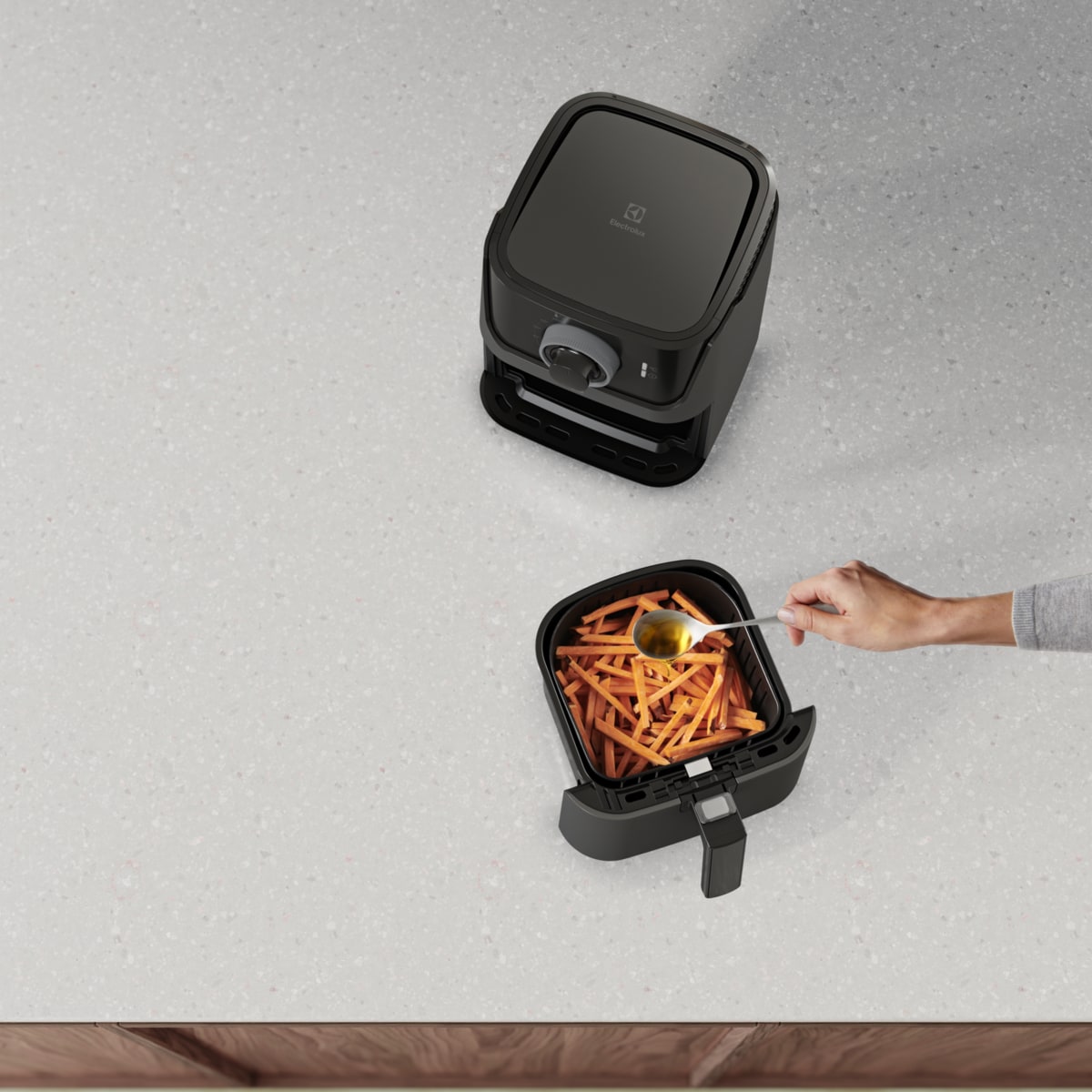 Electrolux - Frytkownica beztłuszczowa - E5AF1-4GB