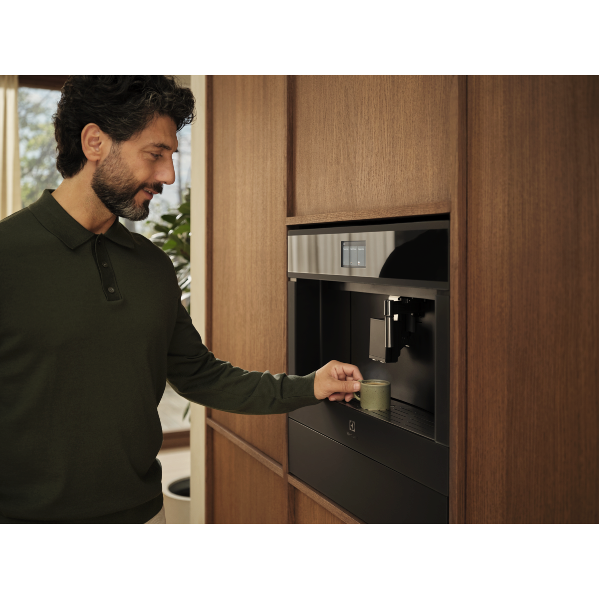Electrolux - Ekspres do kawy do zabudowy - KBC95T