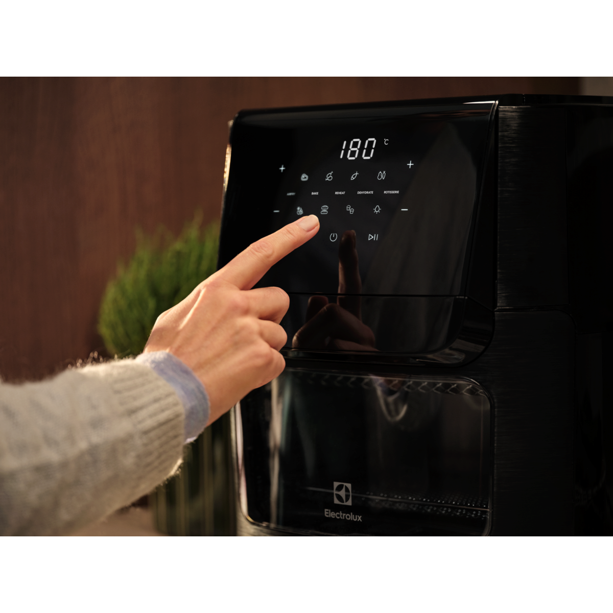 Electrolux - Frytkownica beztłuszczowa - EAF12B