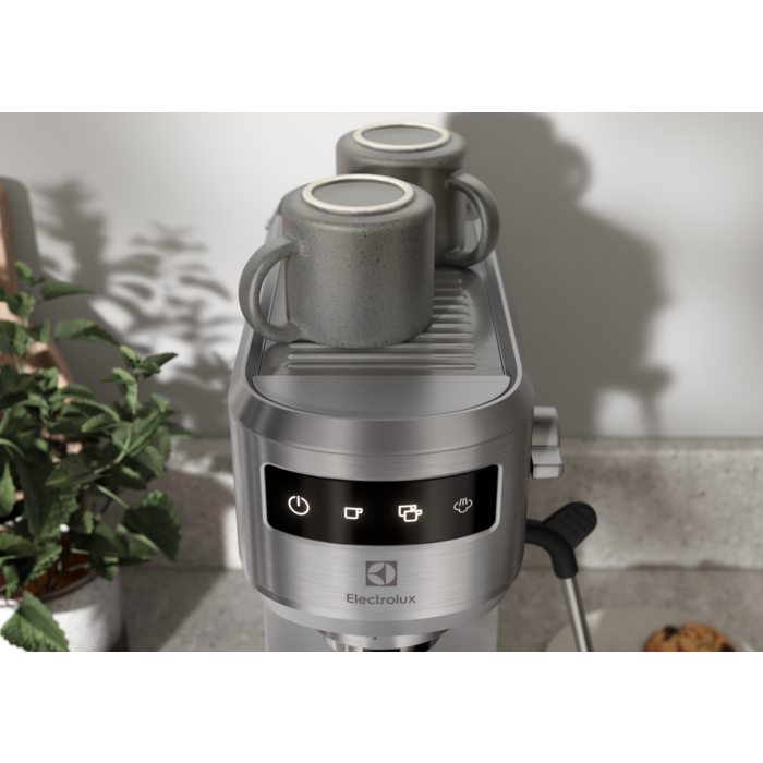 Electrolux - Ekspres do kawy - E6EC1-6ST