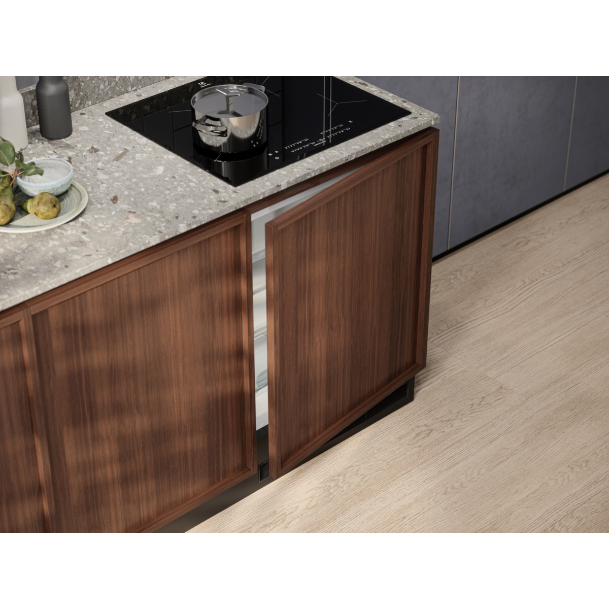 Electrolux - Chłodziarka do zabudowy - LXB2AE82S