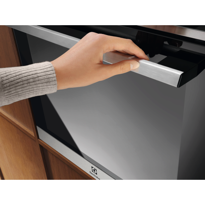 Electrolux - Piekarnik z pyrolizą - EOE8P38X