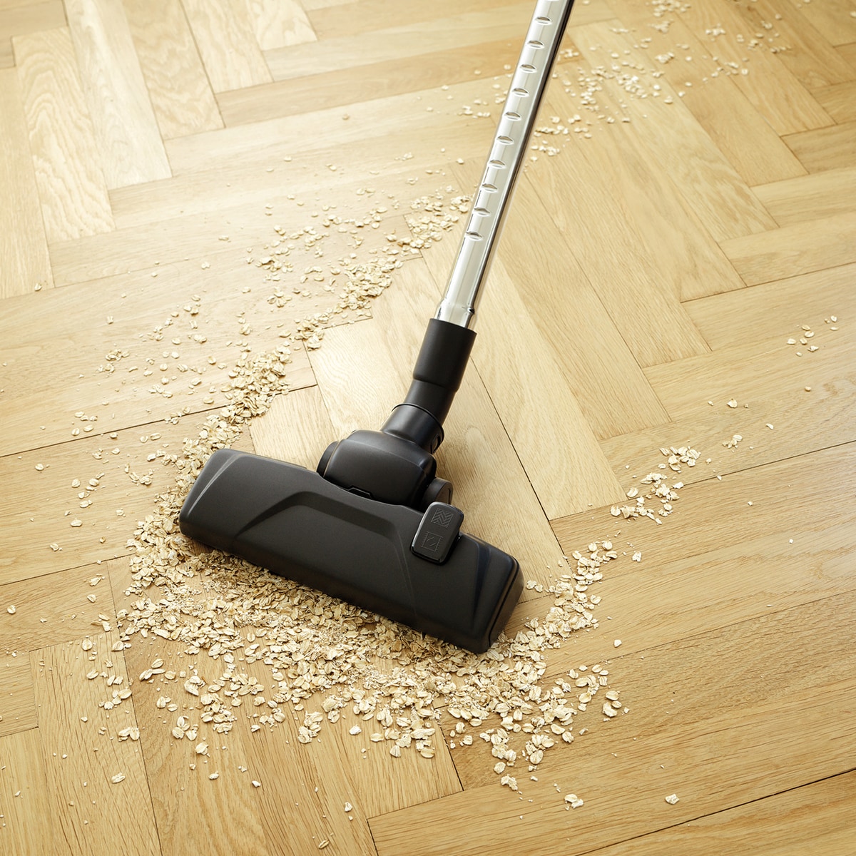 Electrolux - Odkurzacz bezworkowy - EAPC52LR