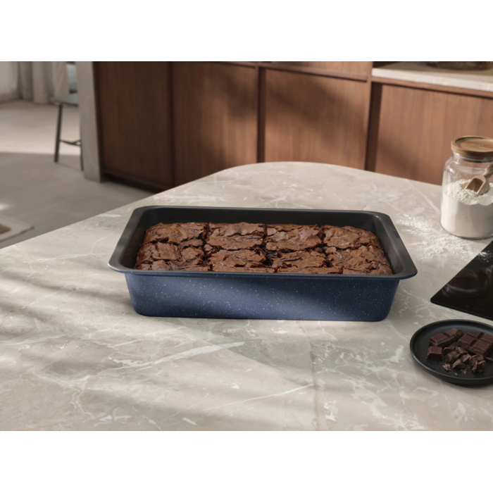 Non-stick Easy2Clean Rectangular Large Pan.