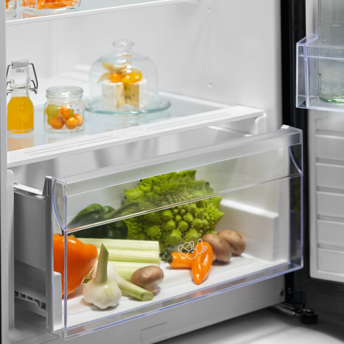 Electrolux - Chłodziarka do zabudowy - LXB2AF82S
