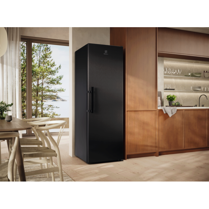 Electrolux - Chłodziarka wolnostojąca - LRC8ME39B