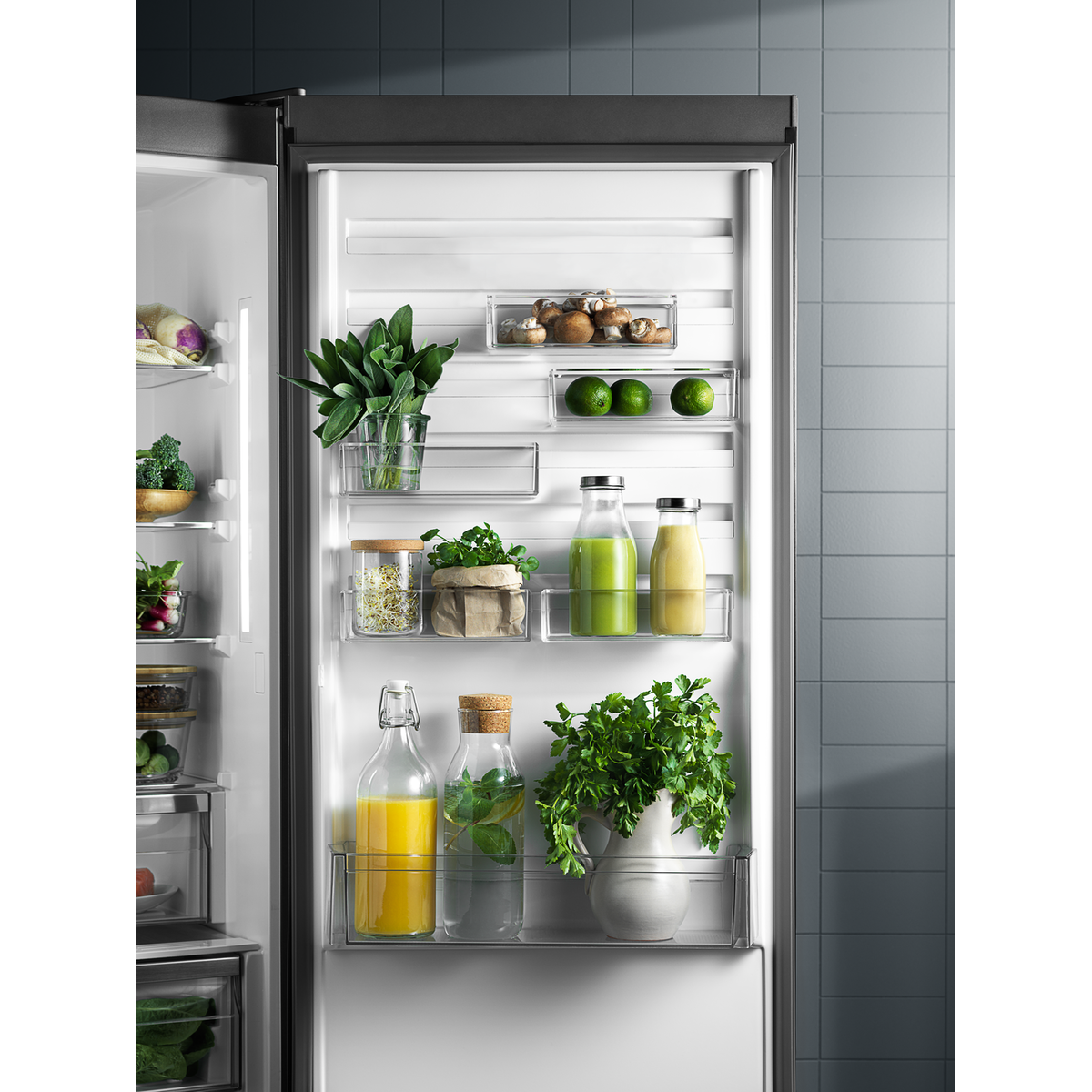 Electrolux - Lodówka do zabudowy - LNS9TD19S