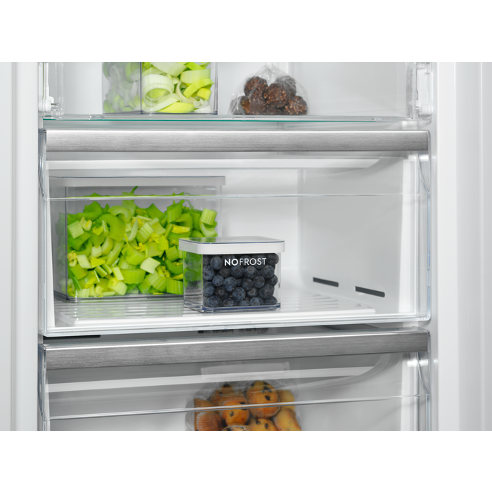 Electrolux - Zamrażarka wolnostojąca - LUT7ME28X2