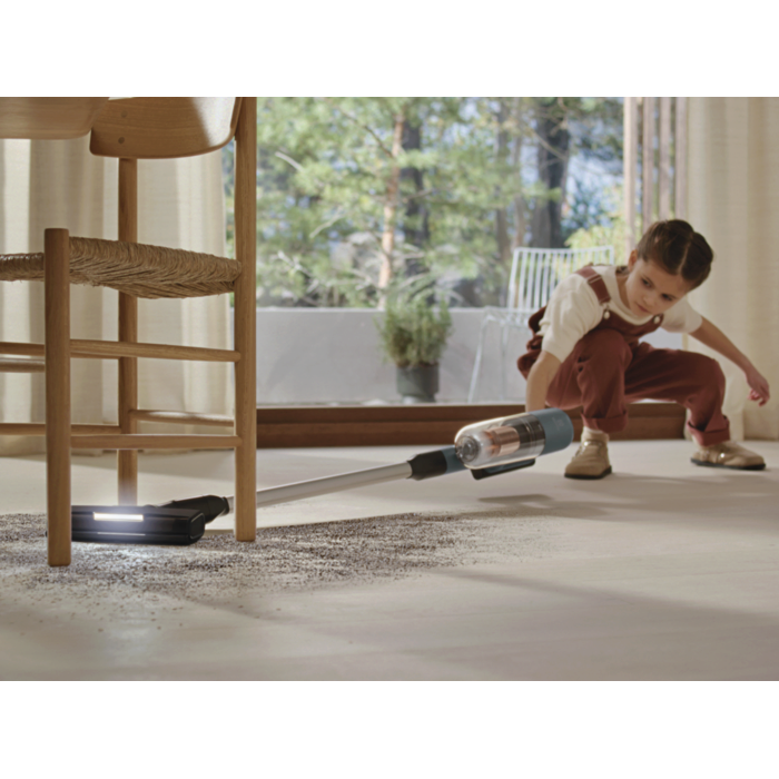 Powerful in every stroke – up to 99%* dust pick-up on hard flat floors
Disclaimer: Based on internal test on hard floors using Boost mode according to IEC 62885-4 standard. 