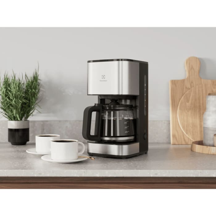 Coffee machine E3CM1-3ST on the kitchen table
