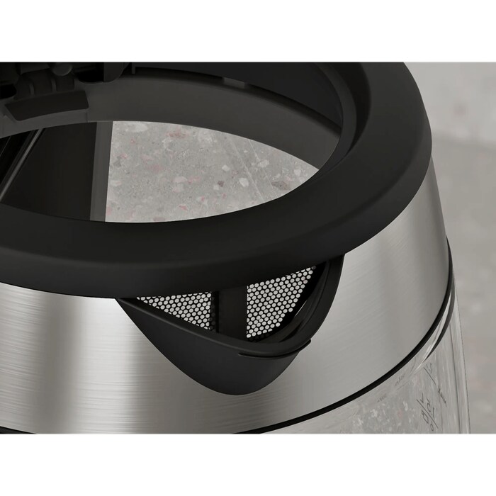 A photo of a glass kettle Create 4 showing a close-up view of the filter