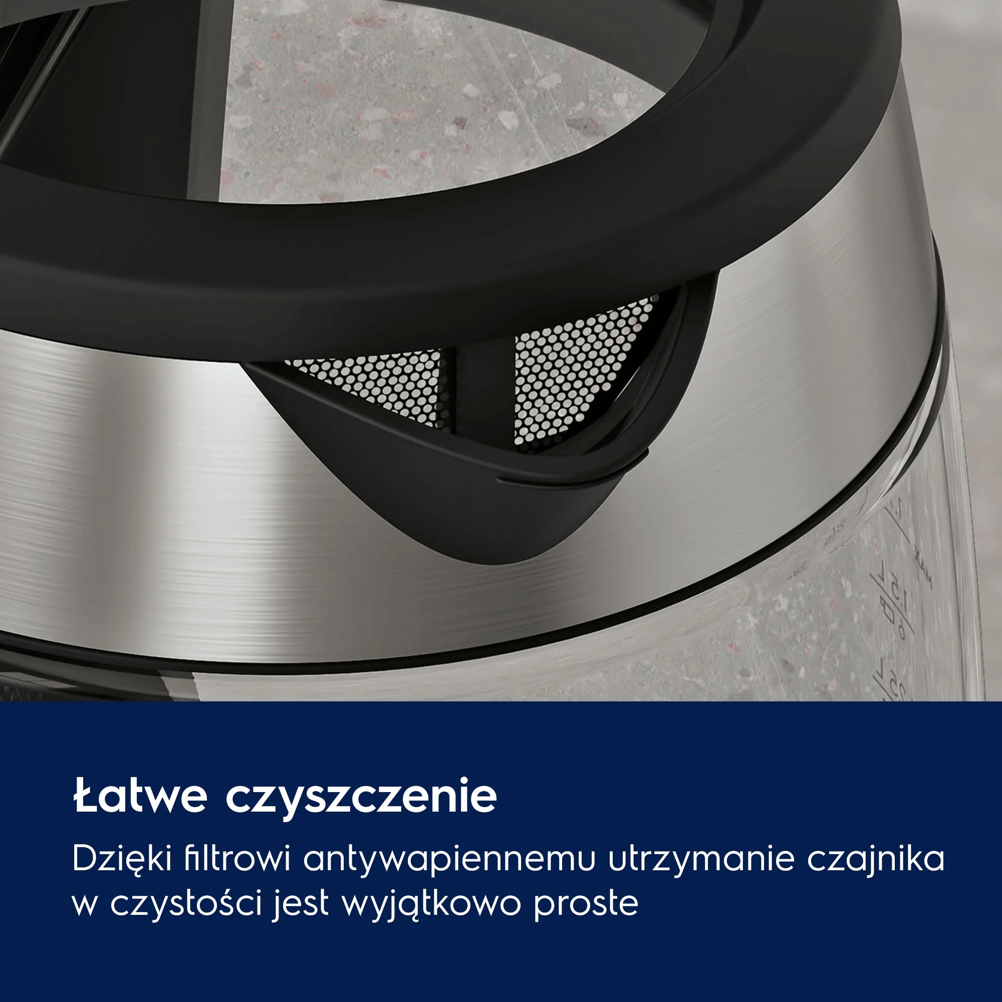 A photo of a glass kettle Create 4 showing the advantages of the limescale filter