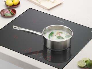Patelnia na płycie indukcyjnej Electrolux Infinite™ Pure
