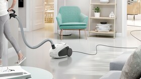 Przedstawienie, jak duży zasięg ma w domu odkurzacz UltraSilencer Zen