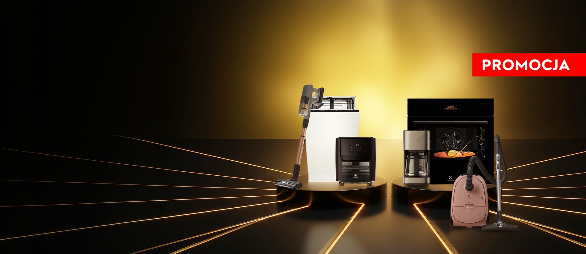 Promocja Hot Deals. AGD od Electrolux na czarnych piedestałach na jasno żółtym tle