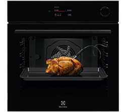 Piekarnik parowy 700 MealAssist SteamCrisp pyroliza