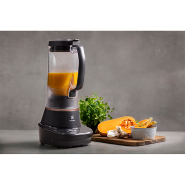 Odkryj jeszcze więcej możliwości w Twojej kuchni dzięki blenderowi Electrolux Explore 7! 