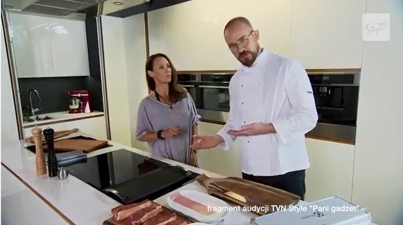 Electrolux INFI-GRILL w audycji pt. Pani Gadżet  Fragment audycji pt. Pani Gadżet, w której testowany jest INFI-GRILL - grill idealnie nadający się do płyt indukcyjnych!" frameborder="0" allowfullscreen></iframe>